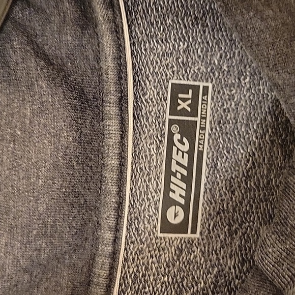 Hi-Tec Men's Sweatshirt - Picture 3 of 6